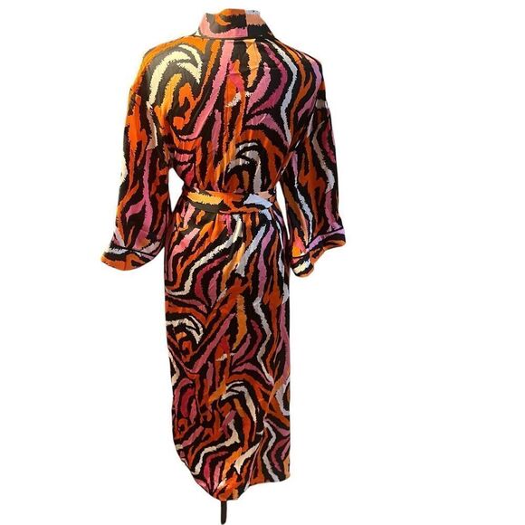 Diane Von Furstenberg X Target Long Satin Disco Zebra Pink Robe Size XXS NWT - Picture 3 of 7